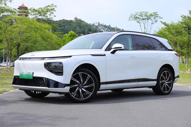 小鹏G9